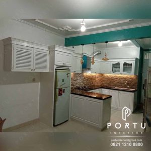kitchen set klasik putih dengan minibar custom by Portu