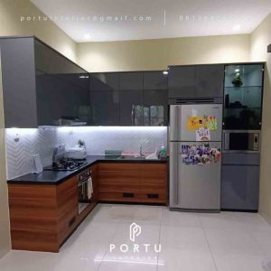 Kitchen Set Motif kayu & Grey Perumahan Kalibata Timur Residence Pancoran Jakarta Id4703