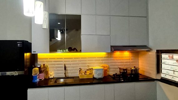 Harga Kitchen Set Minimalis Mungil Putih Putih Setia Kapuk Cengkareng Jakarta